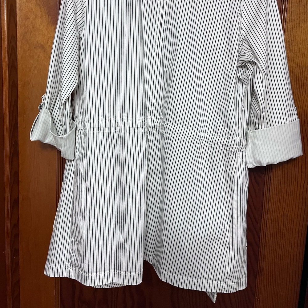 Never Worn Jacket. - image 4